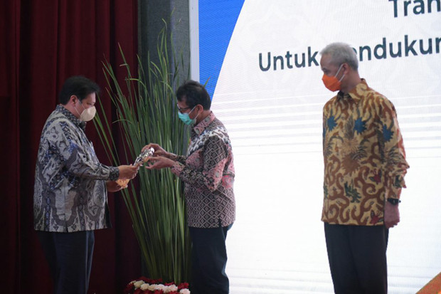 Sumbar Kembali Raih...