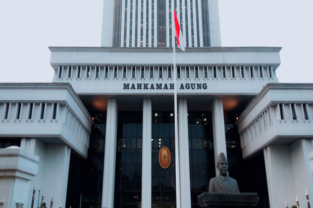 MA Tetap Hukum Bos Swarnadipa...