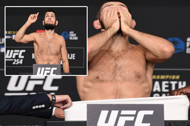Khabib Dipaksa Telanjang,...
