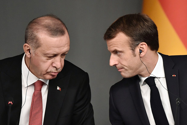 Macron Dihina Erdogan,...