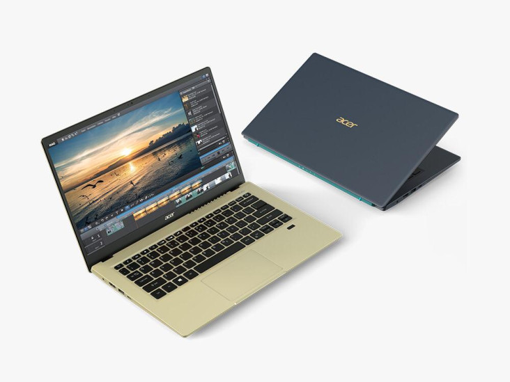 Jajaran Laptop Ringan...