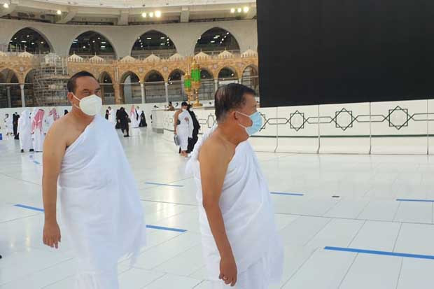 Dari Vatikan dan Riyadh,...