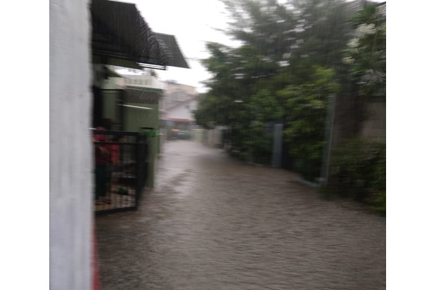 Dalam Dua Minggu, Permukiman...