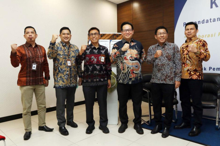 MNC Guna Usaha-Bank...