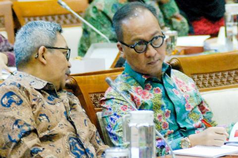 Setahun Jokowi-Ma’ruf,...