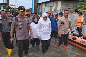 Jelang Musim Hujan,...