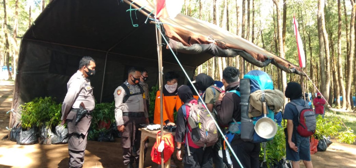 Jalur ke Gunung Bawakaraeng...