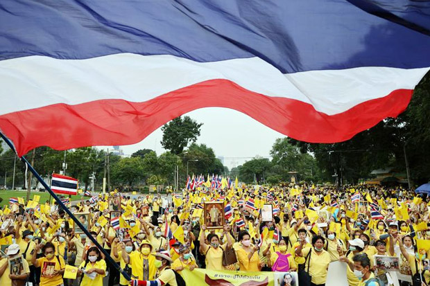 Kenakan Kaos Kuning,...