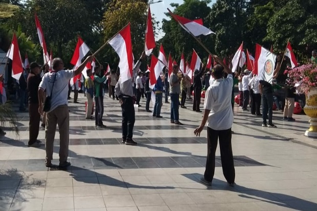 Jelang Pilkada Surabaya,...