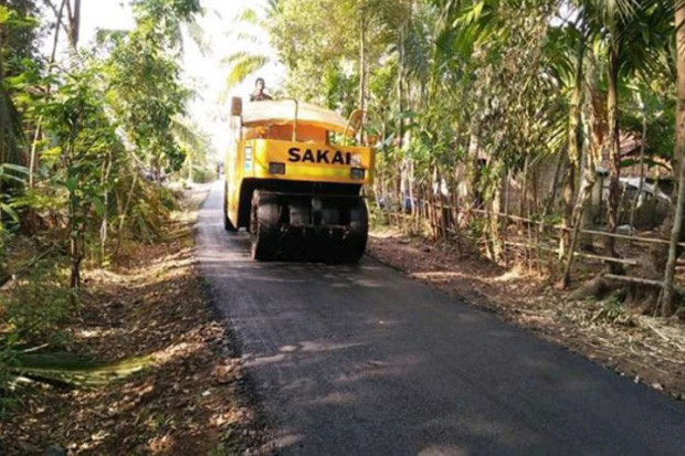 Berhasil Kerjakan Proyek...