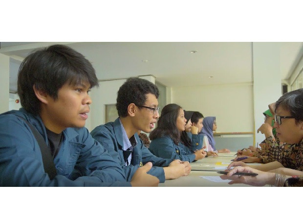 Beasiswa IOM ITB, Biayai...
