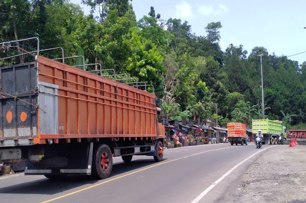Jalur Cadas Pangeran...