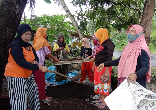 Kelompok Wanita Tani...