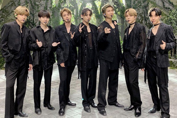 BTS Bakal Tampilkan...