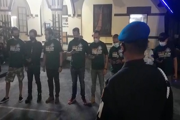 Keroyok 2 Anggota Kodim...