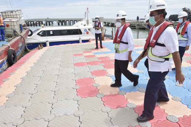 Tinjau Pelabuhan Patimban,...