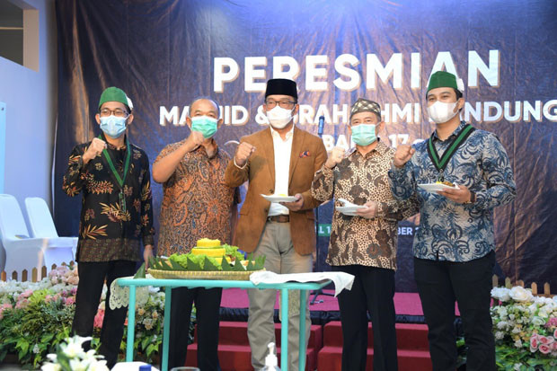 Ridwan Kamil Resmikan...
