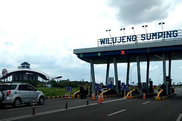 Sepi Penerbangan, Bandara...