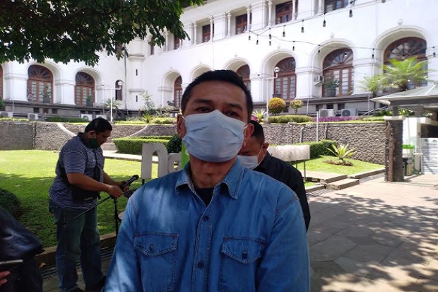 Buruh Desak UMP Jabar...