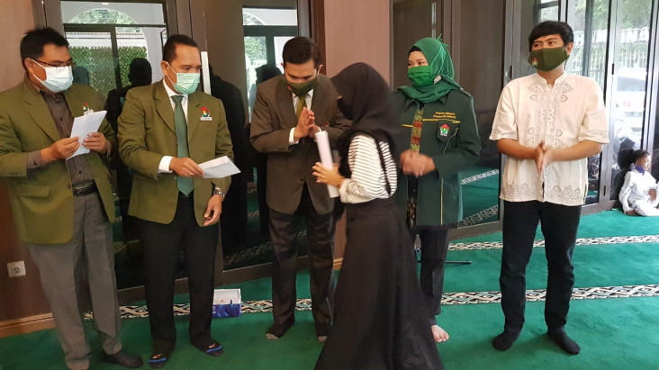 Jelang Muktamar PPP,...