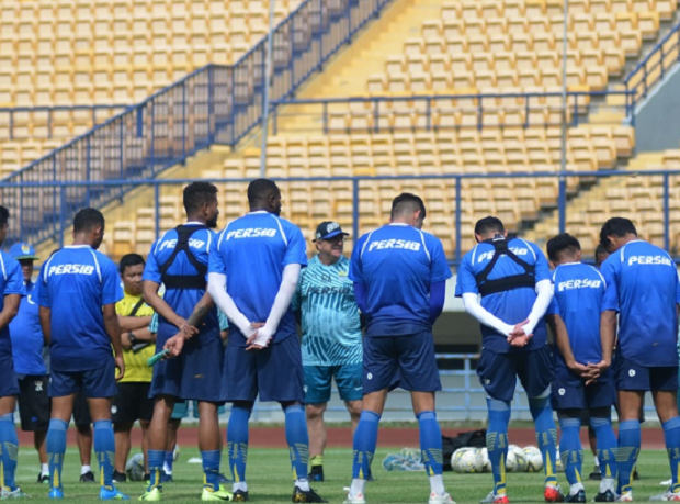 Libur Dua Bulan, Pemain...