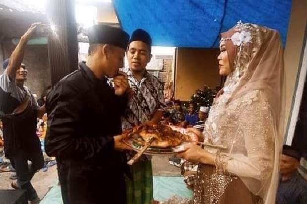 Turuti Calon Istri,...