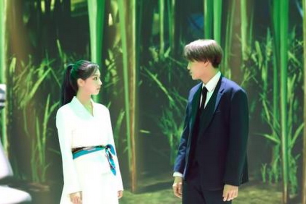Bertemu Kai EXO di Hutan...