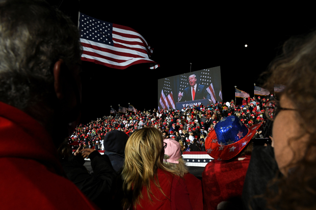 Trump Siapkan Pesta...