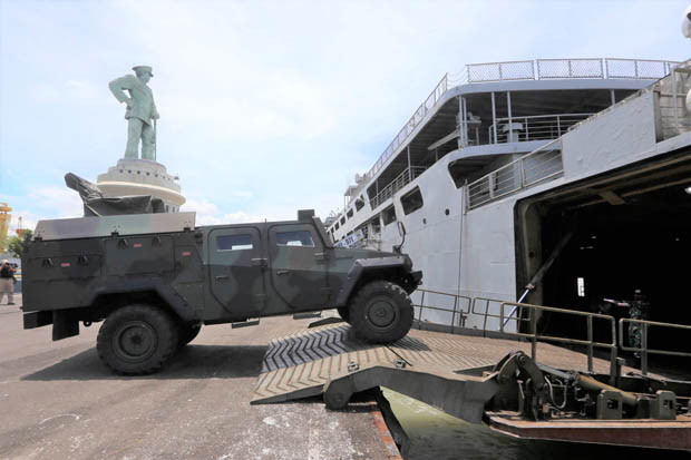 Kapal Perang Kolinlamil...