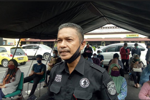 Pemohon SKCK di Polrestabes...