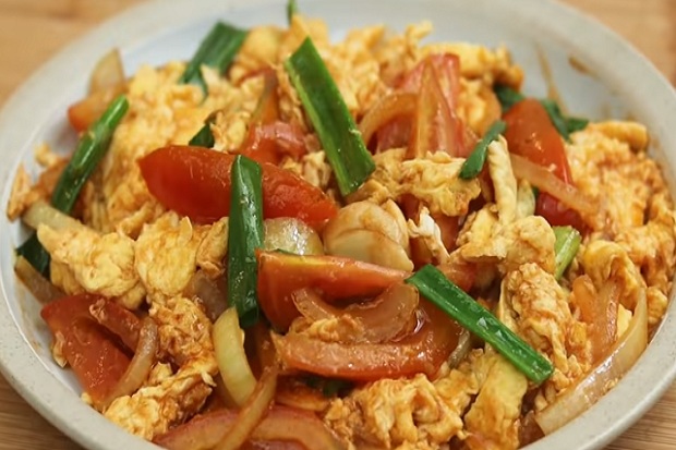 Tomato Scrambled Eggs,...