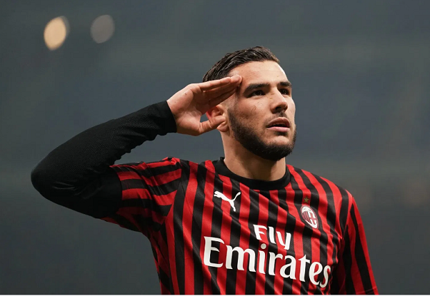 Theo Hernandez Layak...