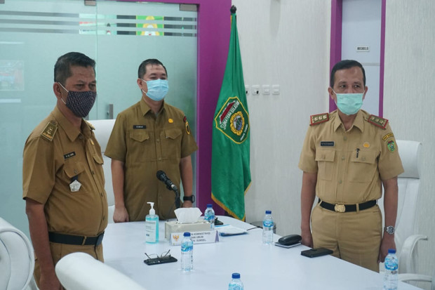 HD Hadiri Pelantikan...