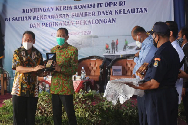 Nelayan Pekalongan Keluhkan...
