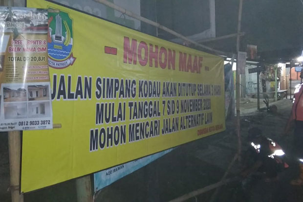 Simpang Kodau Ditutup,...