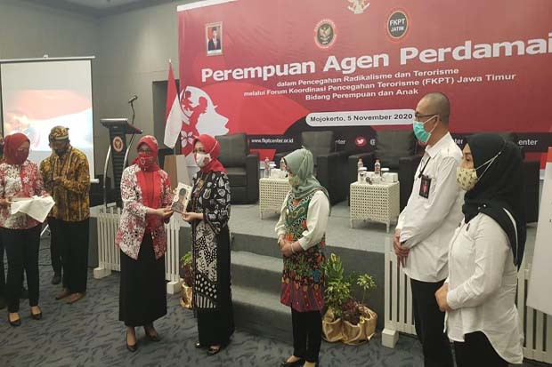 Perempuan Berperan Penting...