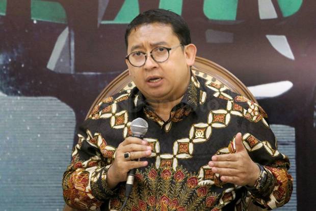 Fadli Zon Ajak Mahfud...