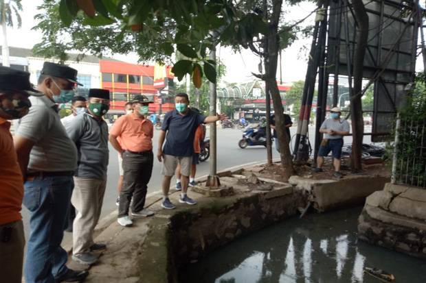 Musim Hujan, Tamansari...