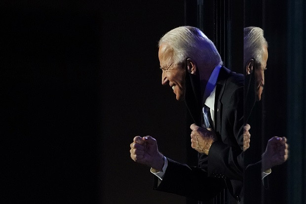 Rouhani: Biden Harus...