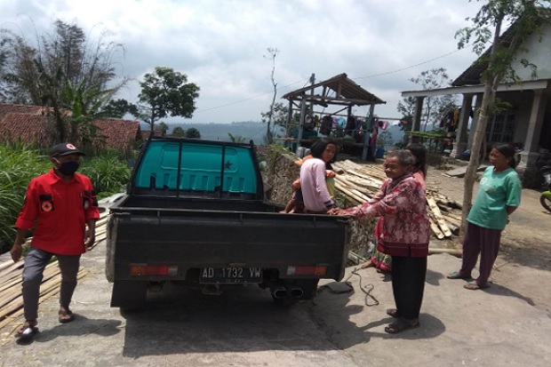 Berjarak 3 Km dari Puncak...