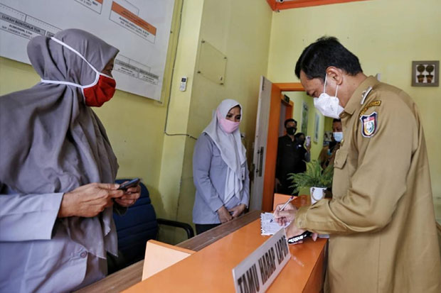 Cek Pelayanan, Rudy...