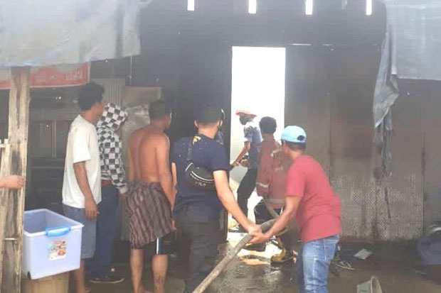 Ditinggal Pemilik, Rumah...