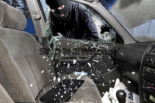 Korban Pecah Kaca Mobil,...