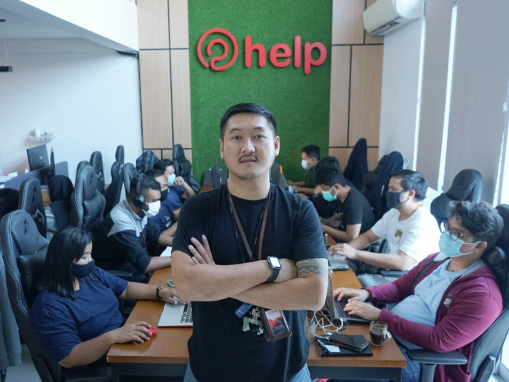 Rayakan HUT Pertama,...
