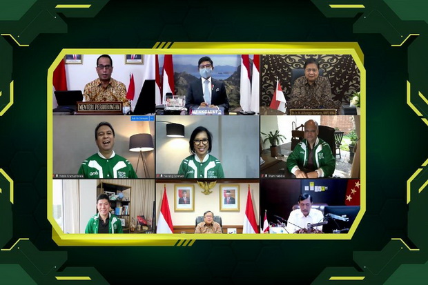 Grab Luncurkan Pusat...