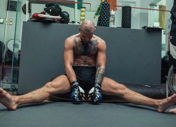 Conor McGregor Plontos...