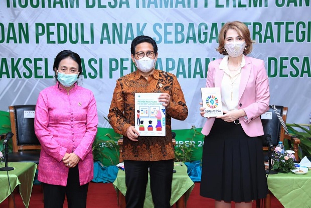 Banyak Masalah, Perempuan...