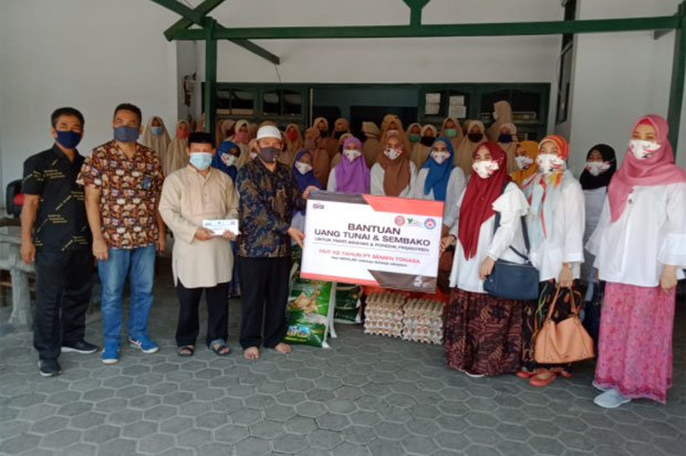 Semen Tonasa Beri Bantuan...