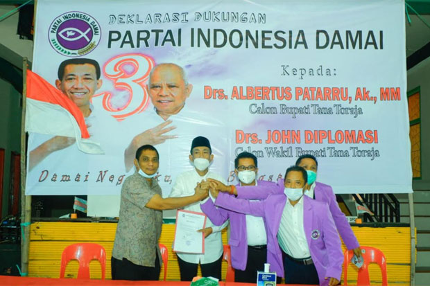PID Dukung Albertus-John...