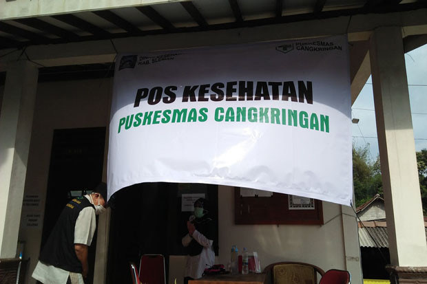 Lansia di Barak Pengungsian...